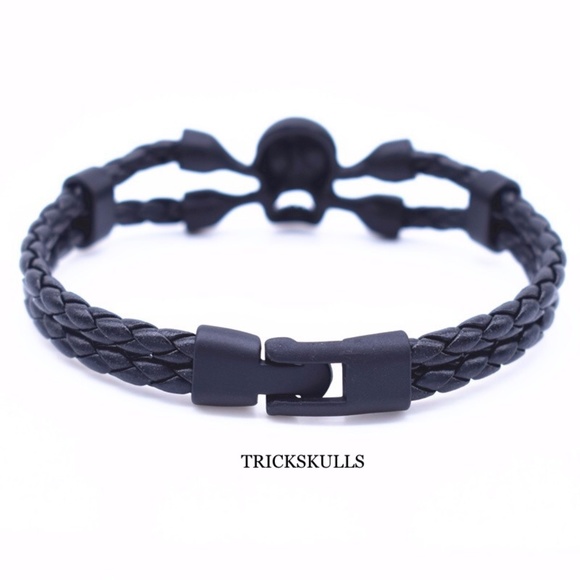Womens Steel & Leather BLACK Braided Skull & Crossbones Cuff Bracelet 8 1/4” in - Picture 3 of 10